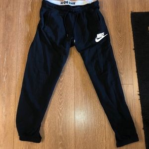 Nike women sweatpants